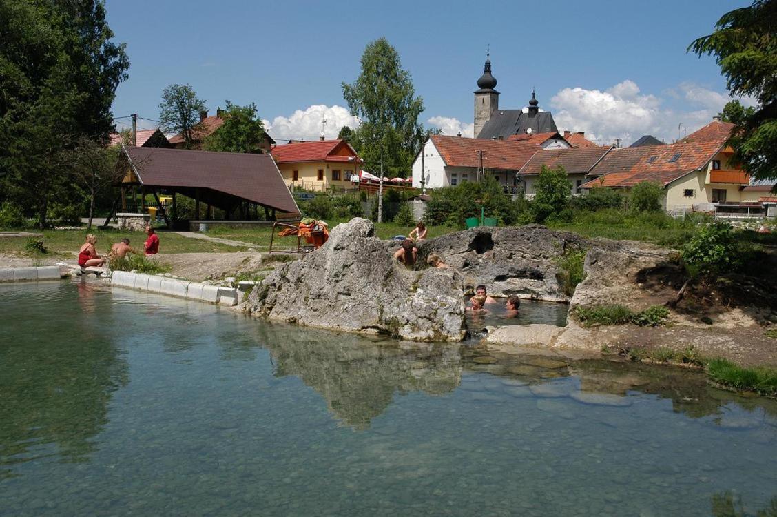 Chata Vypo Liptovský Ján Exterior foto